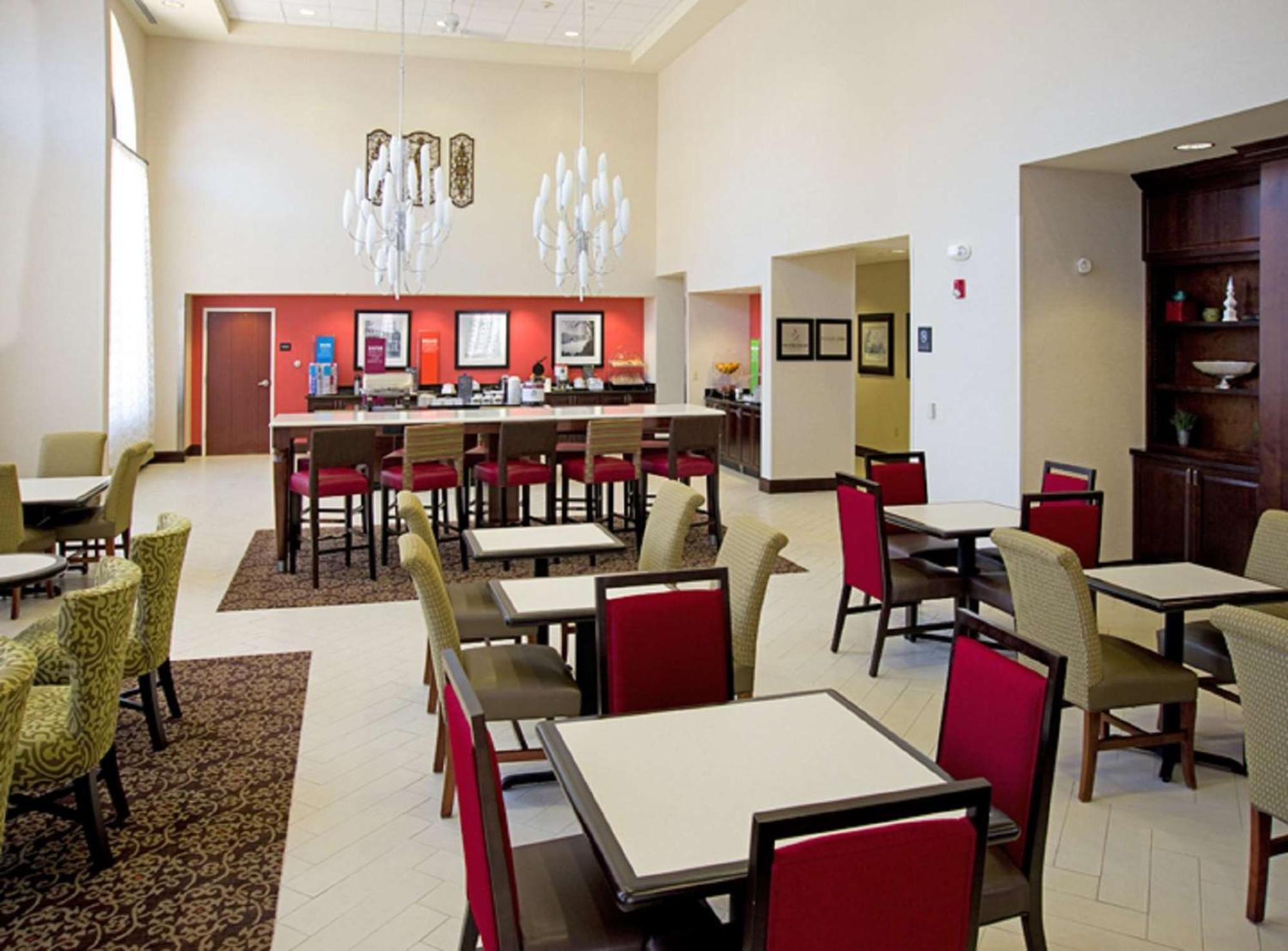 Hampton Inn Schenectady Downtown Exterior photo